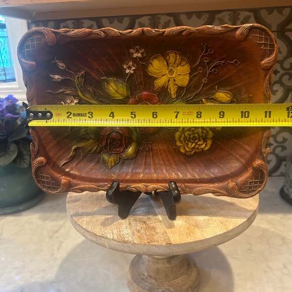 VINTAGE-RARE 1940s MULTI PRODUCTS SYROCO STYLE TRAY CARVED DESIGN ON BOTH SIDES - Picture 4 of 9